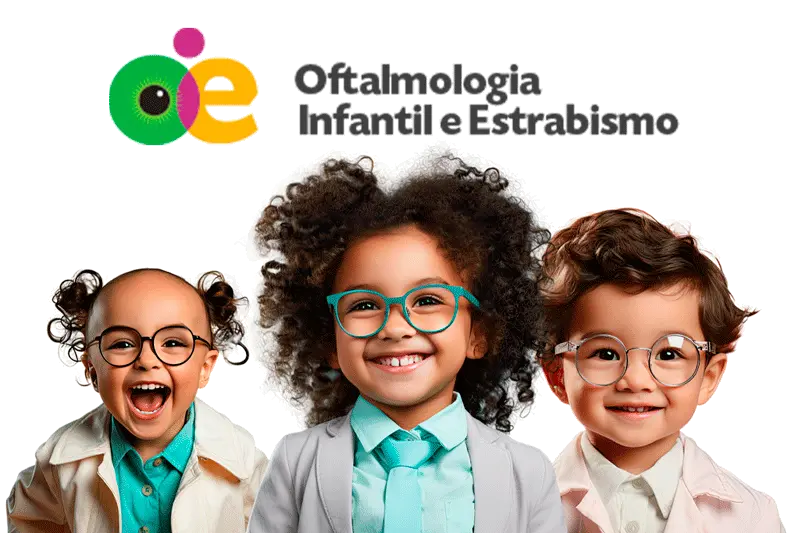 Três crianças sorrindo e usando óculos. A imagem é acompanhada pelo logotipo da clínica Oftalmologia Infantil e Estrabismo.
